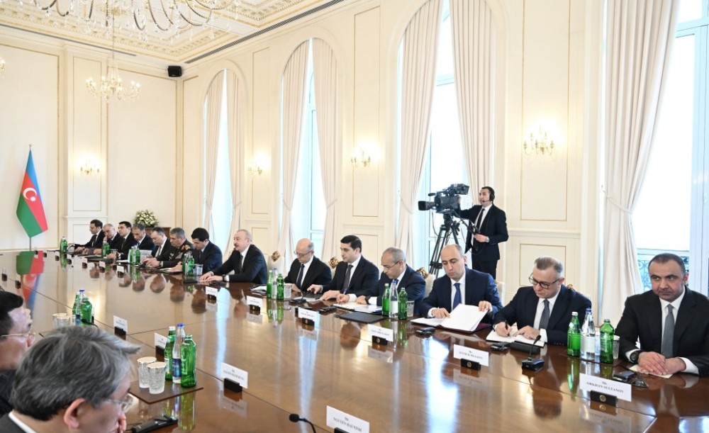 Prezidentin To Lam ilə geniş tərkibdə görüşü başa çatdı - YENİLƏNİB (FOTOLAR)